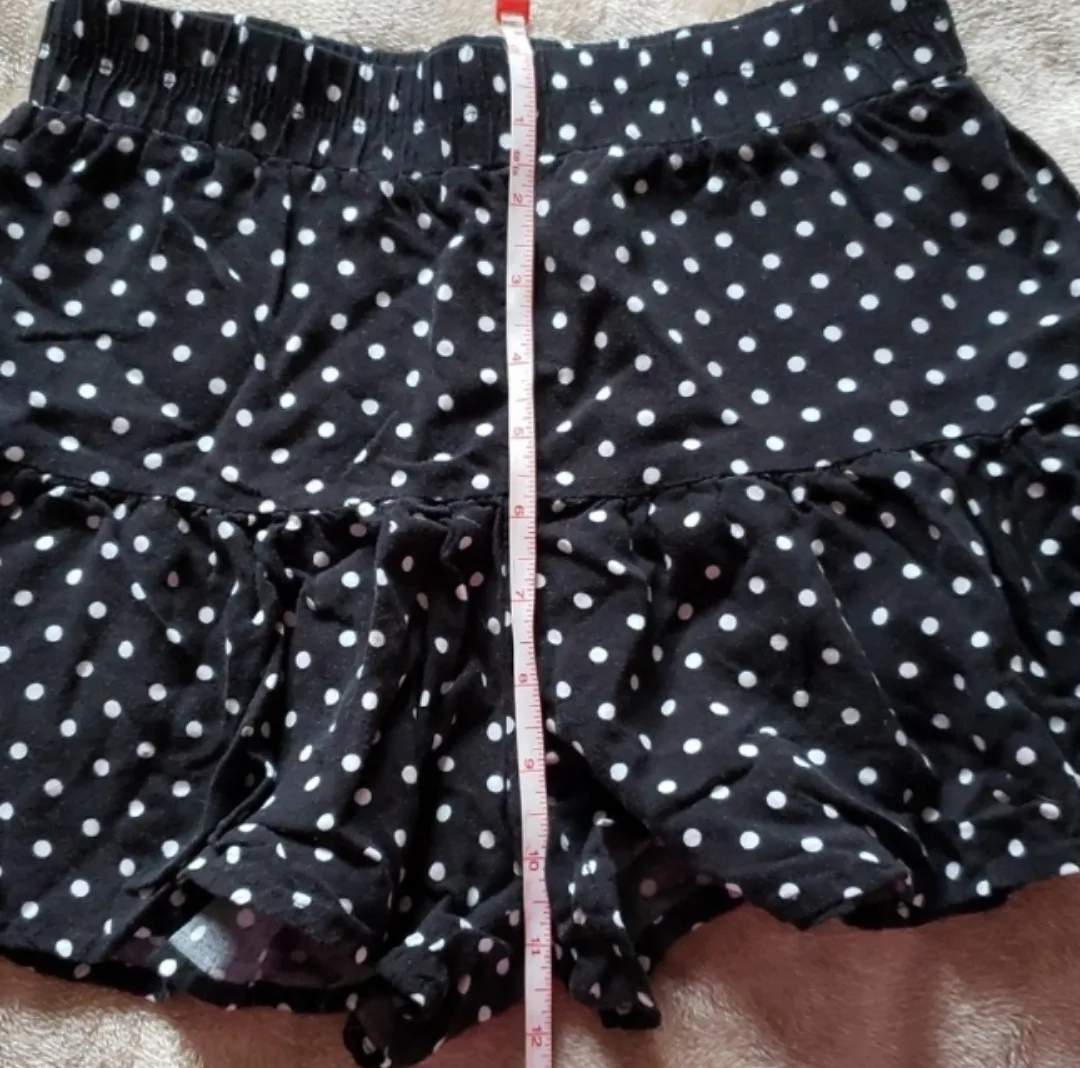 Aeropostale black and white polka dot shorts image indicator(6)