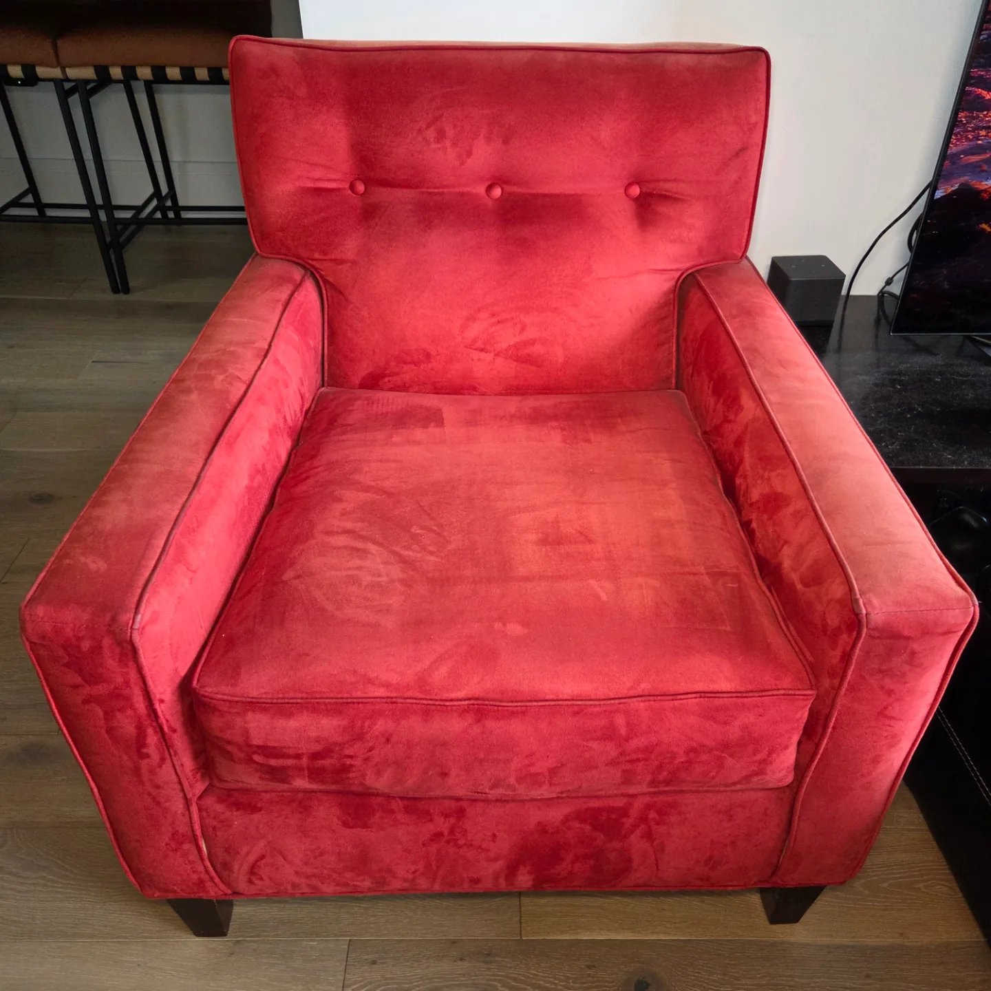 Red Velvet Accent Chair thumbnail