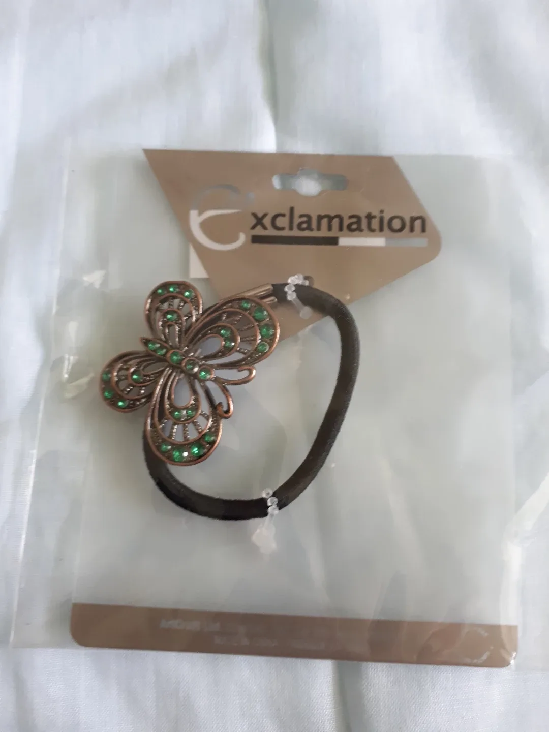Brand new necklace and hair ties $1 each image indicator(5)