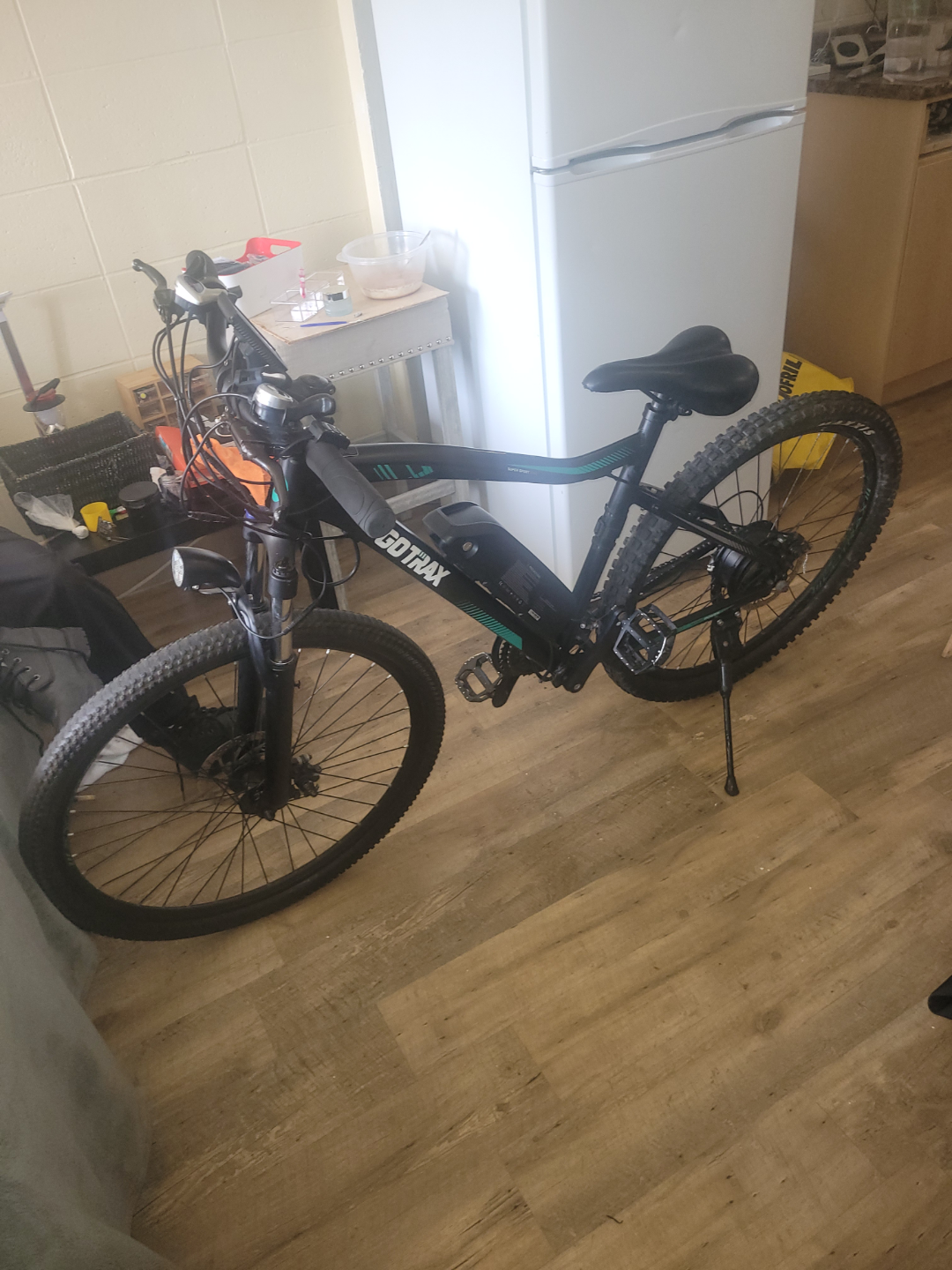 GoTrax Electric Mountain Bike