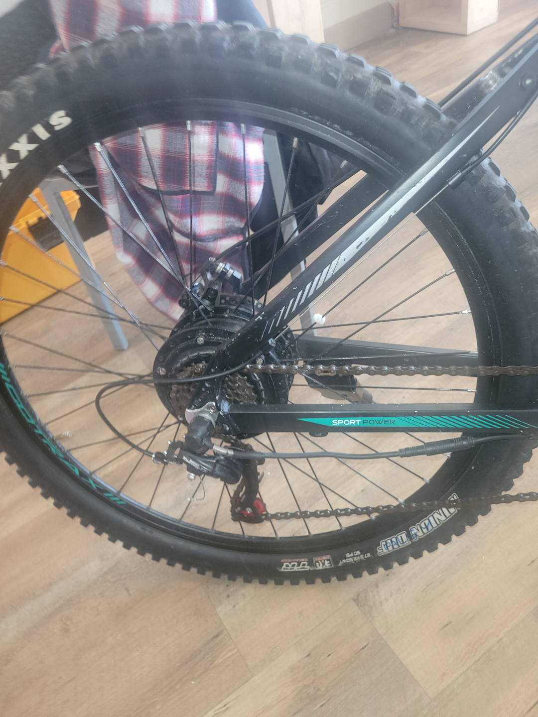 GoTrax Electric Mountain Bike - photo 4