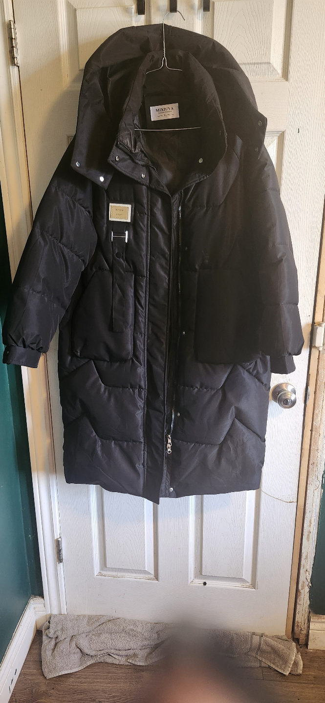 MIXXIUYA Black Puffer Jacket with Hood