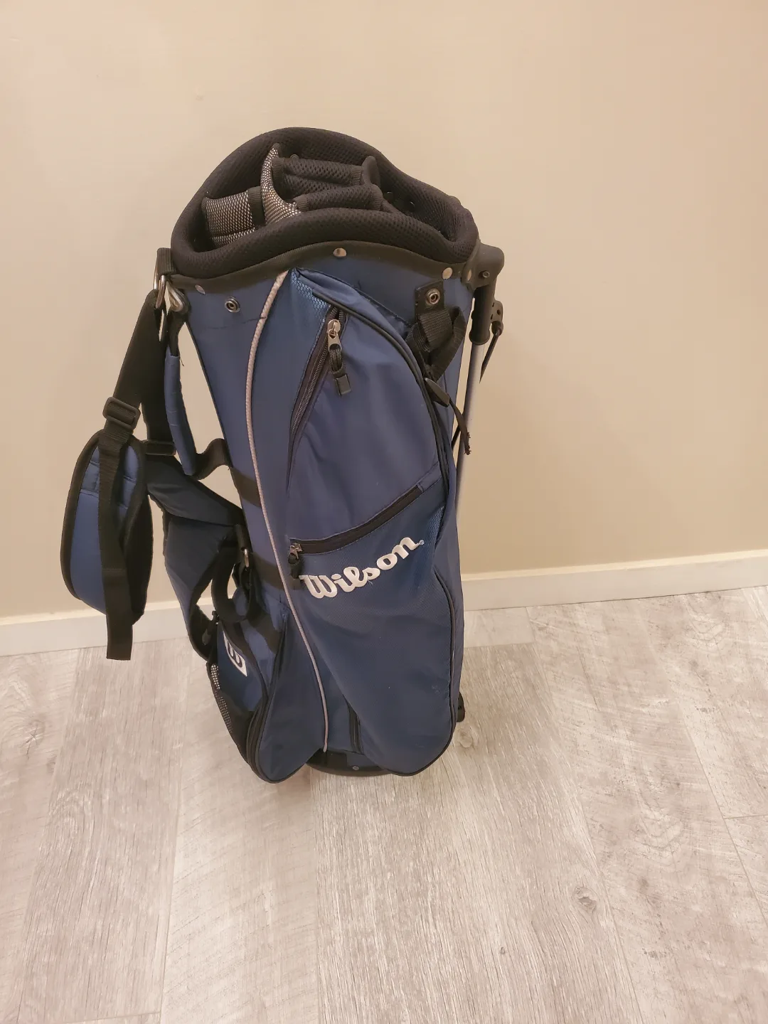 Wilson Golf Stand Bag - Blue and Black image indicator(4)