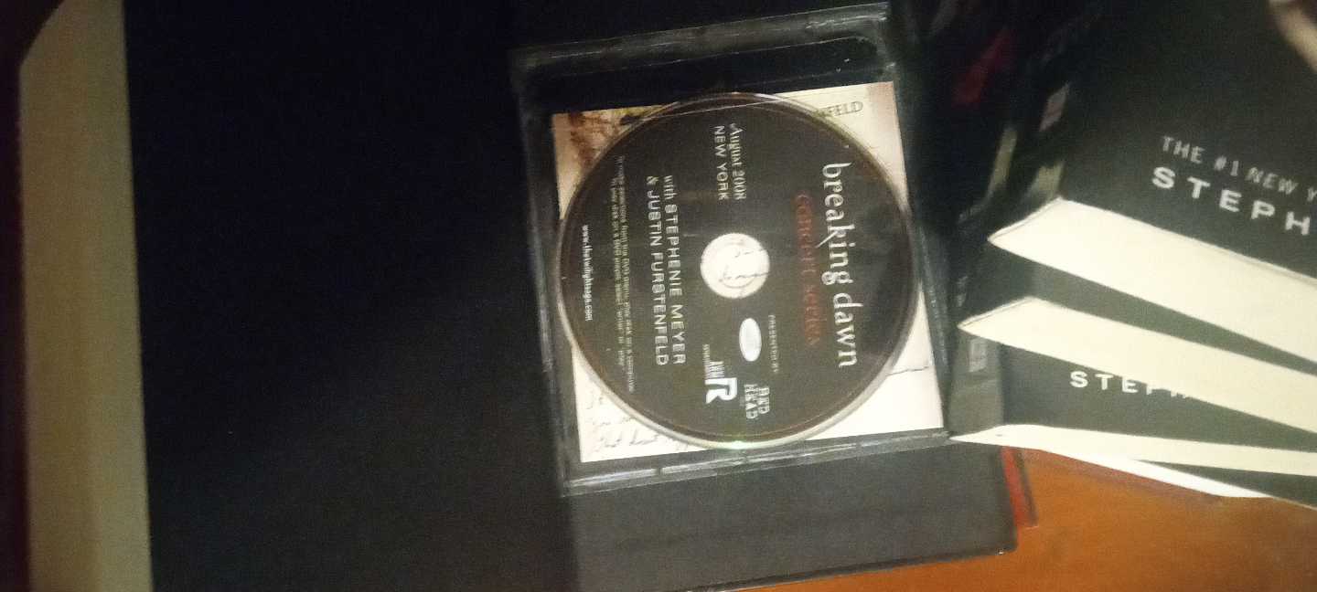 5 Book Lot of The Twilight Series by Stephenie Meyer - photo 4