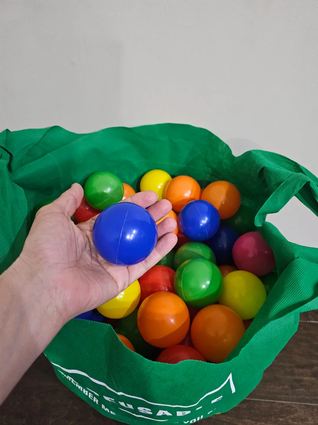 150 pieces plastic ball for kids image indicator(6)
