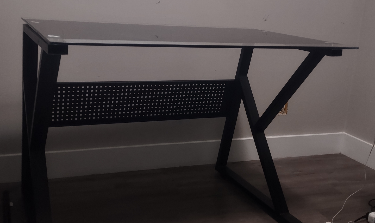 JYSK Glass Office Table (open to offers) - photo 4