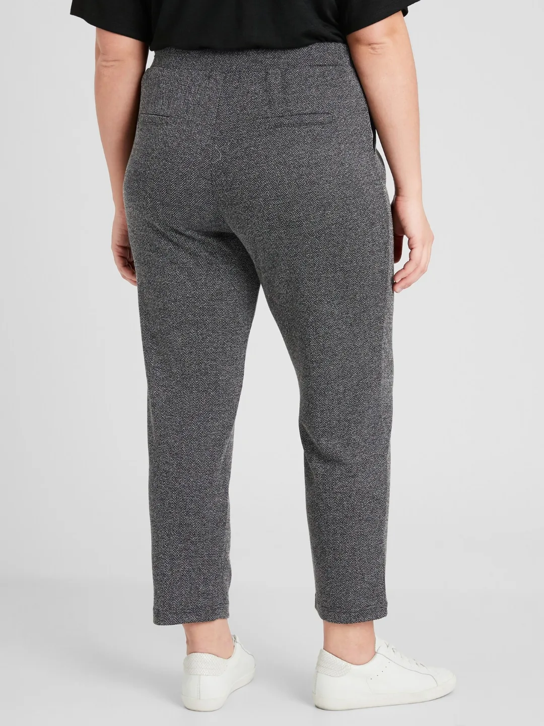 RW&Co. Grey Ankle Pants Size 6 thumbnail