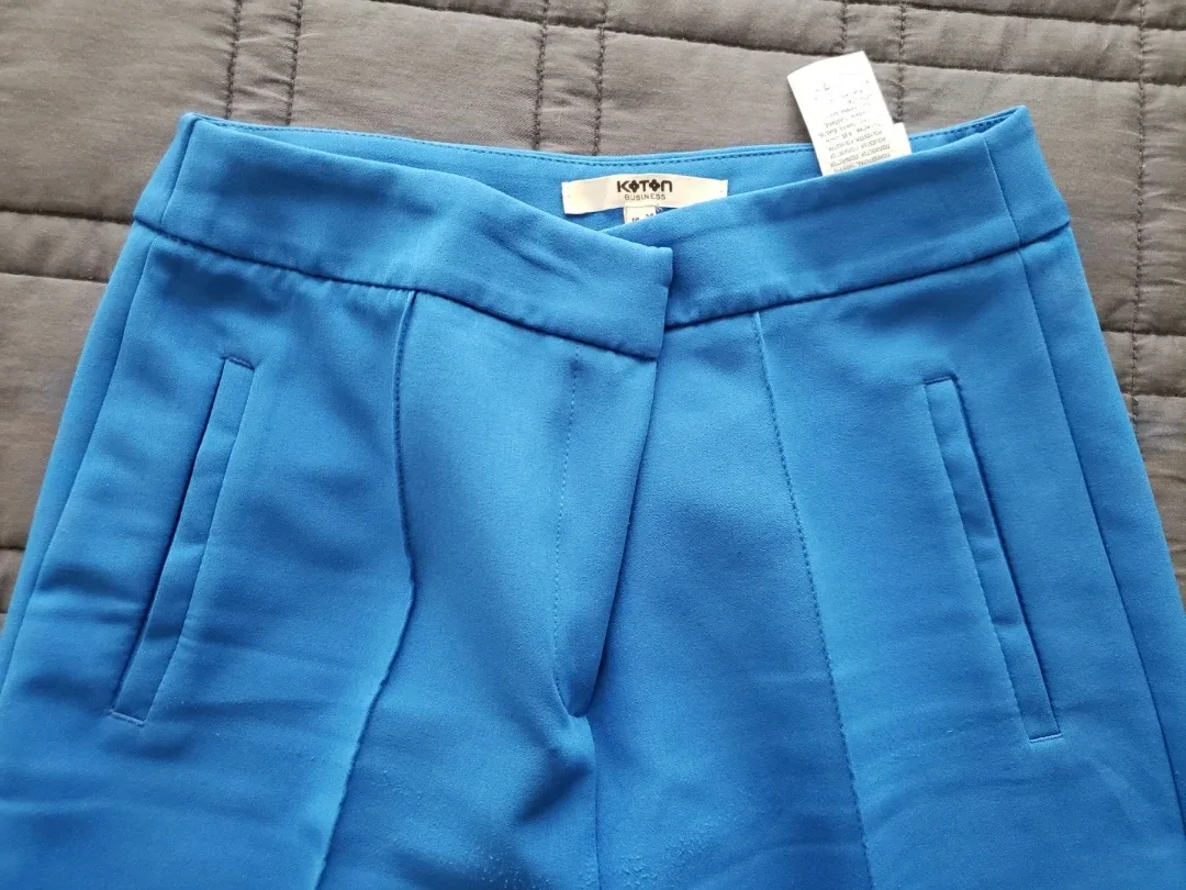 Magnificent Blue Pants image indicator(5)