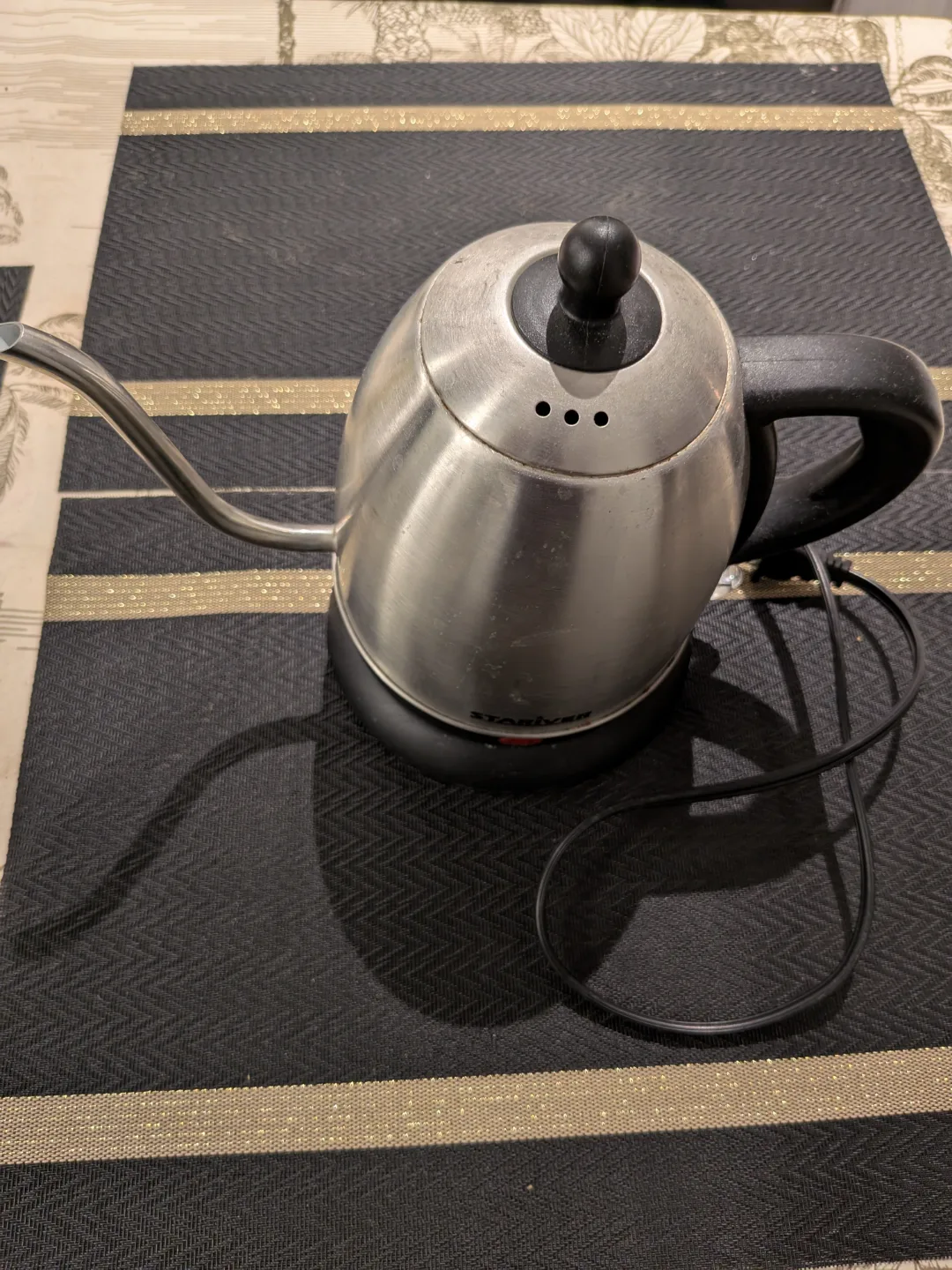 Electric Gooseneck Kettle thumbnail