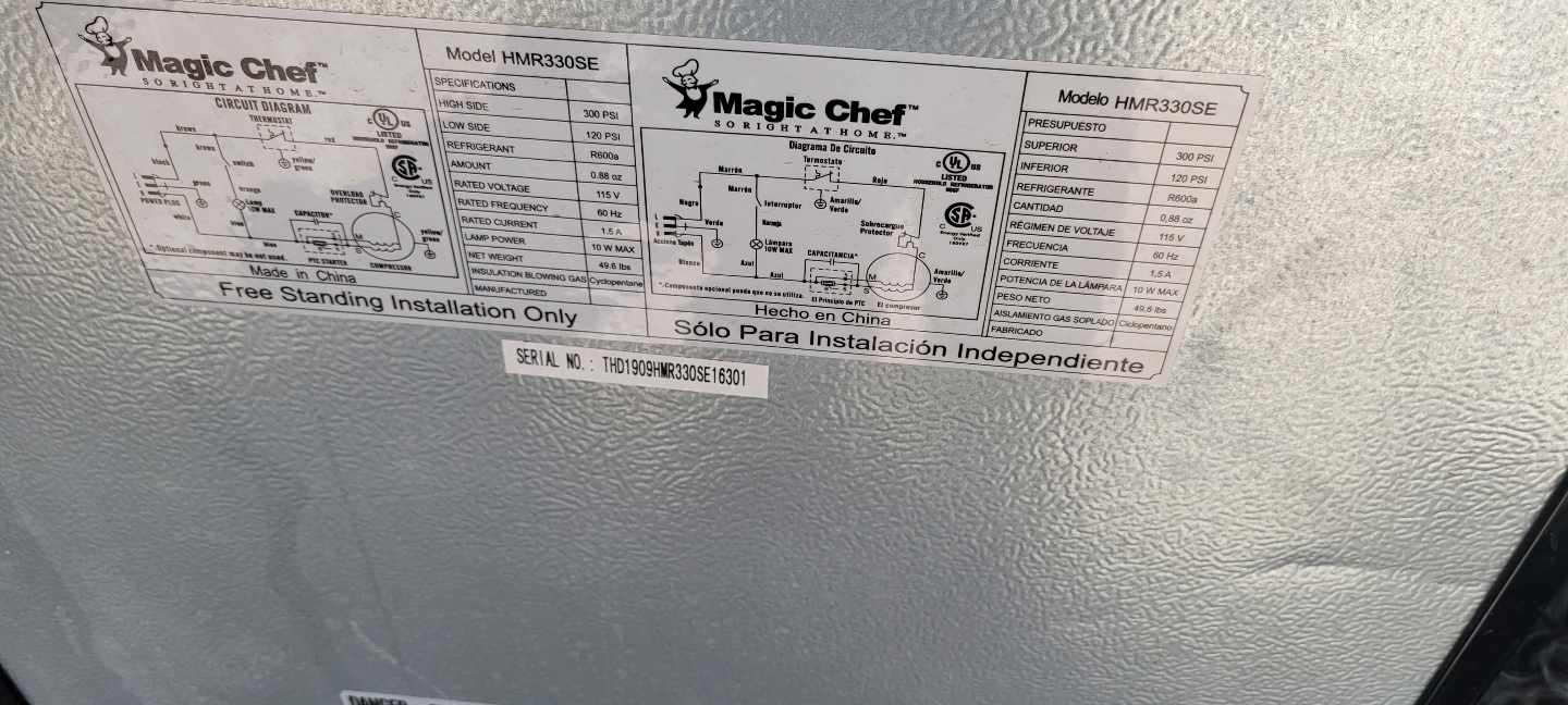Magic Chef HMR330SE Mini Refrigerator - photo 5