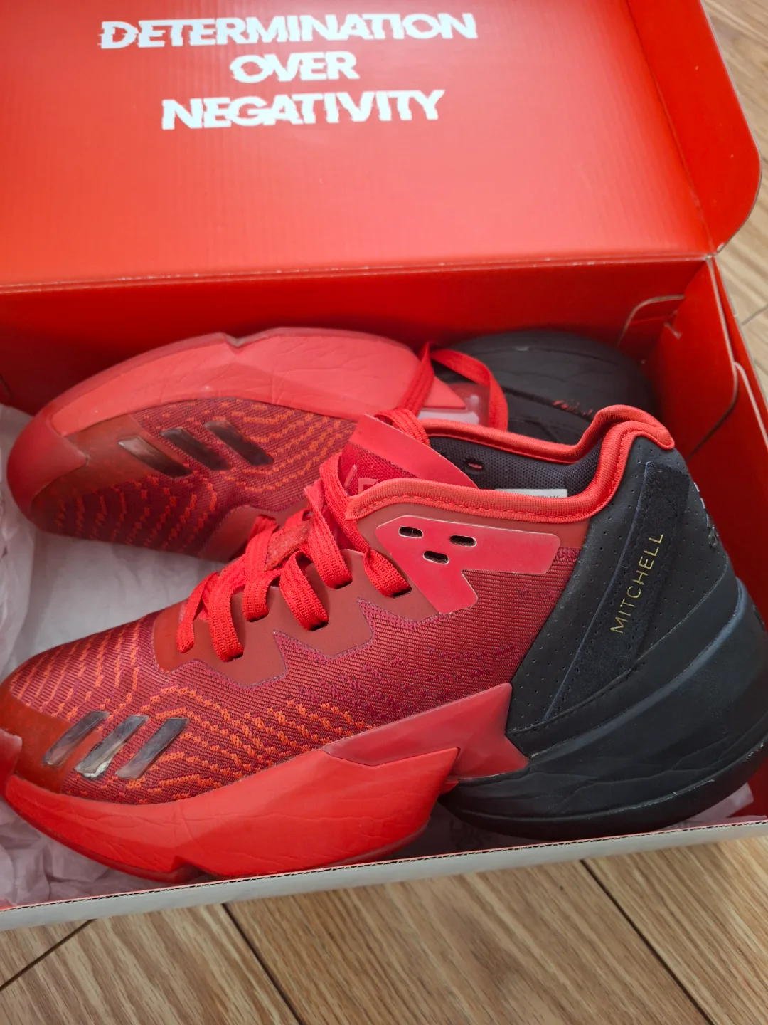 Adidas D.O.N. Issue #4 Basketball Shoes - Size 6 US Men's image indicator(3)