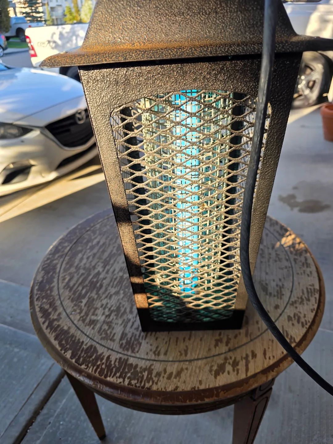 Precision BK3 Insect Killer - Outdoor Bug Zapper image indicator(2)