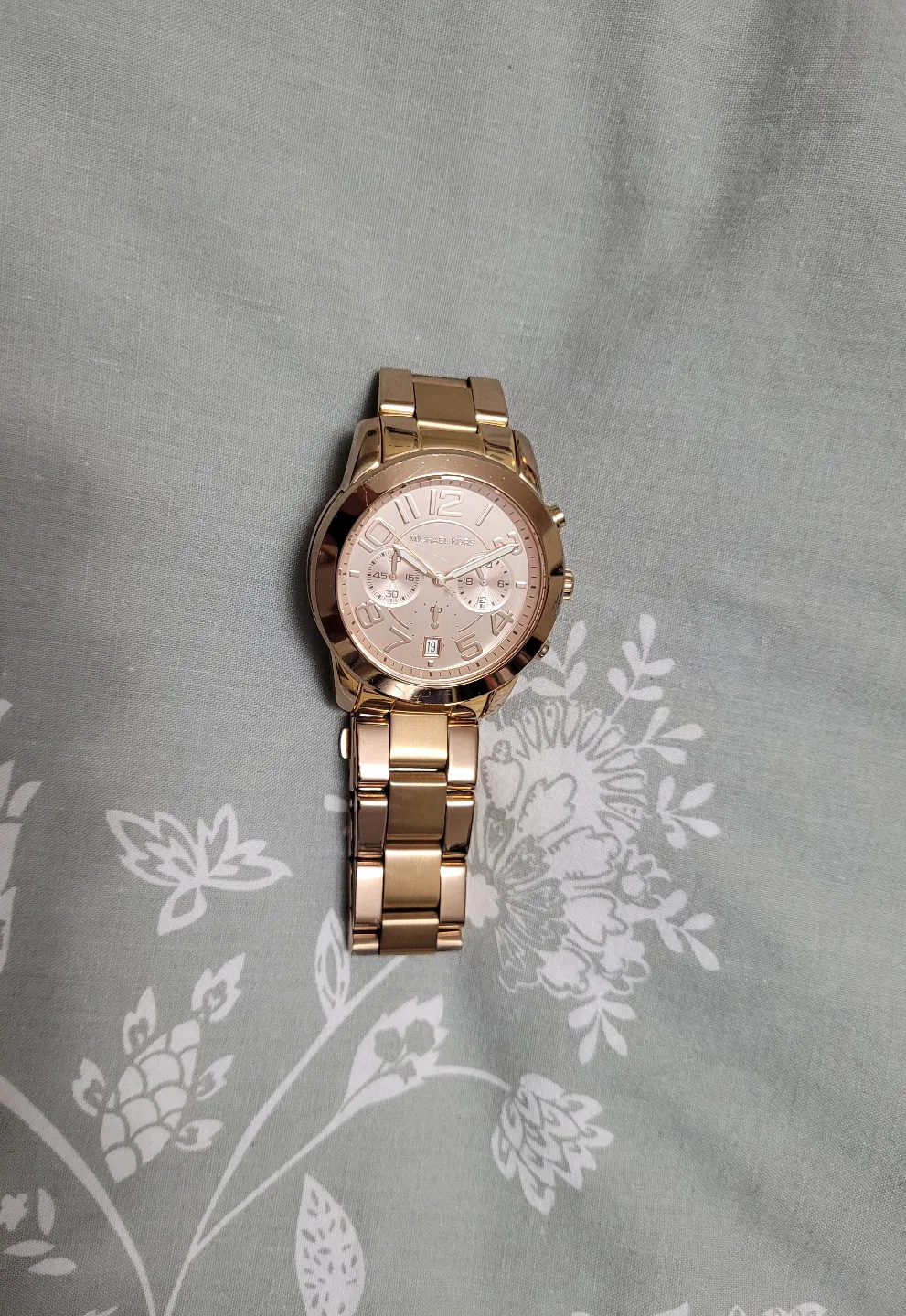 Michael Kors Women's Rose Gold Chronograph Watch image indicator(5)