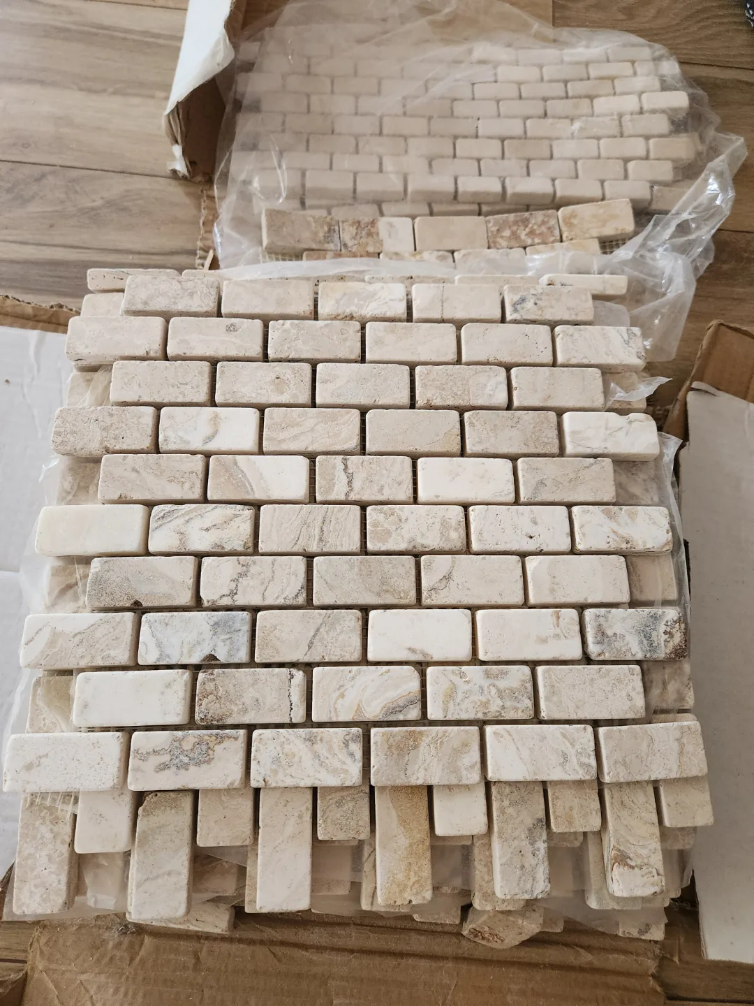Beige travertine Mosaic Tile thumbnail