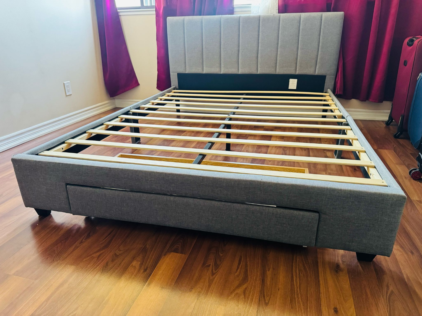 Queen Size Grey Fabric Bed Frame with Storage Drawer