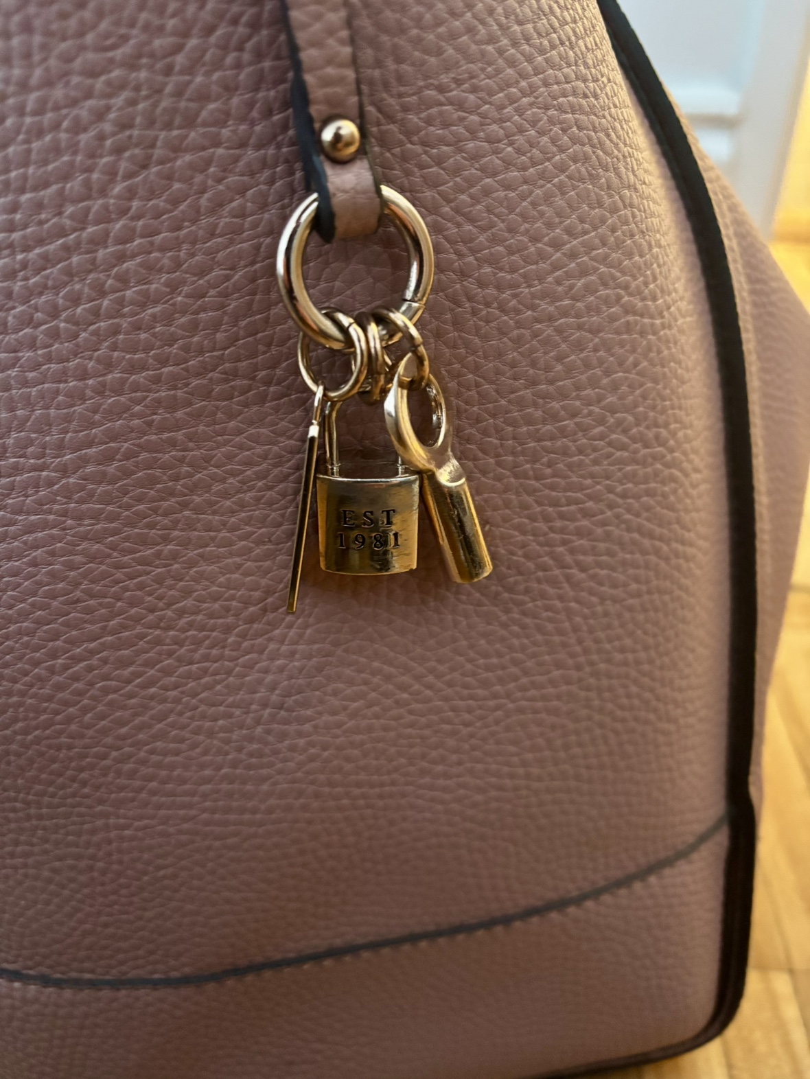 Guess Pink Tote Bag/Purse - photo 2