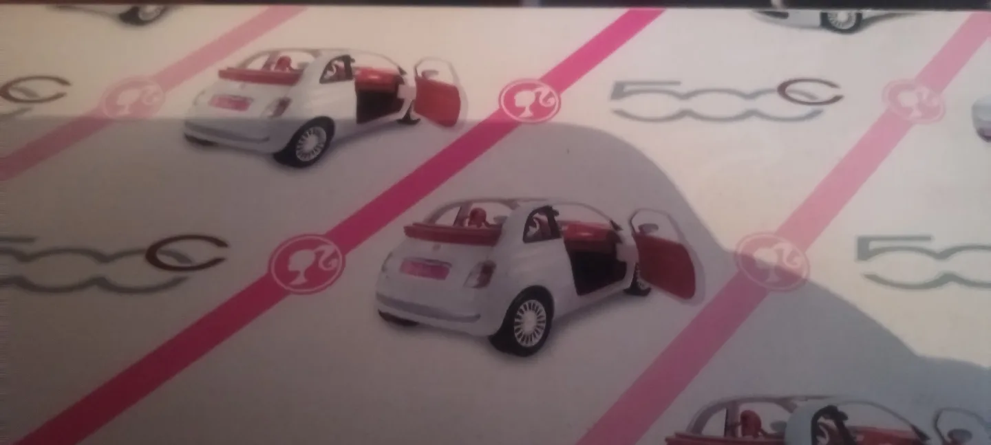 Barbie Fiat 500 Convertible Doll Car Playset image indicator(2)