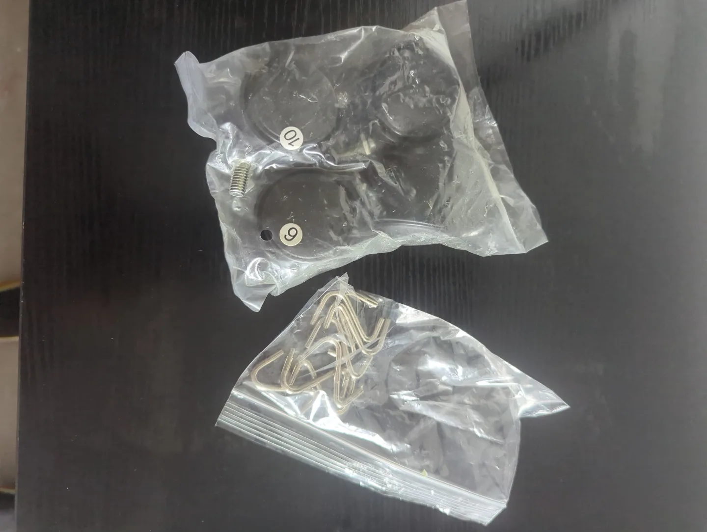 Black 3-Tier Kitchen Baker's Rack image indicator(4)