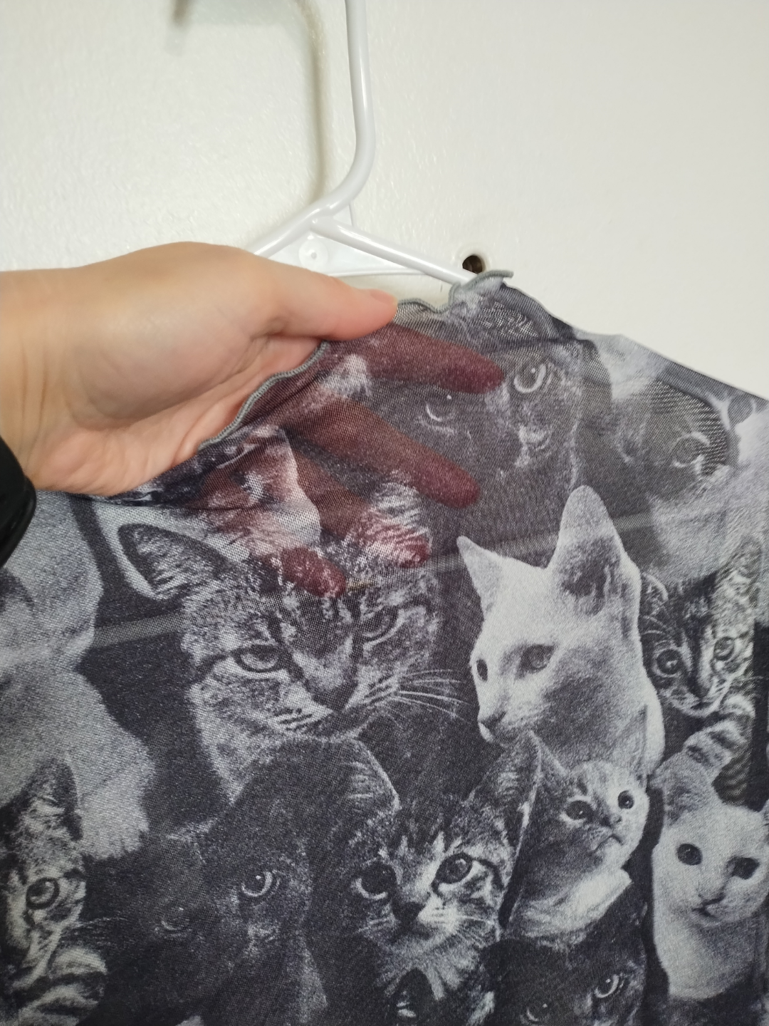 Cat-Themed Long-Sleeved Crop Top sheer - photo 2
