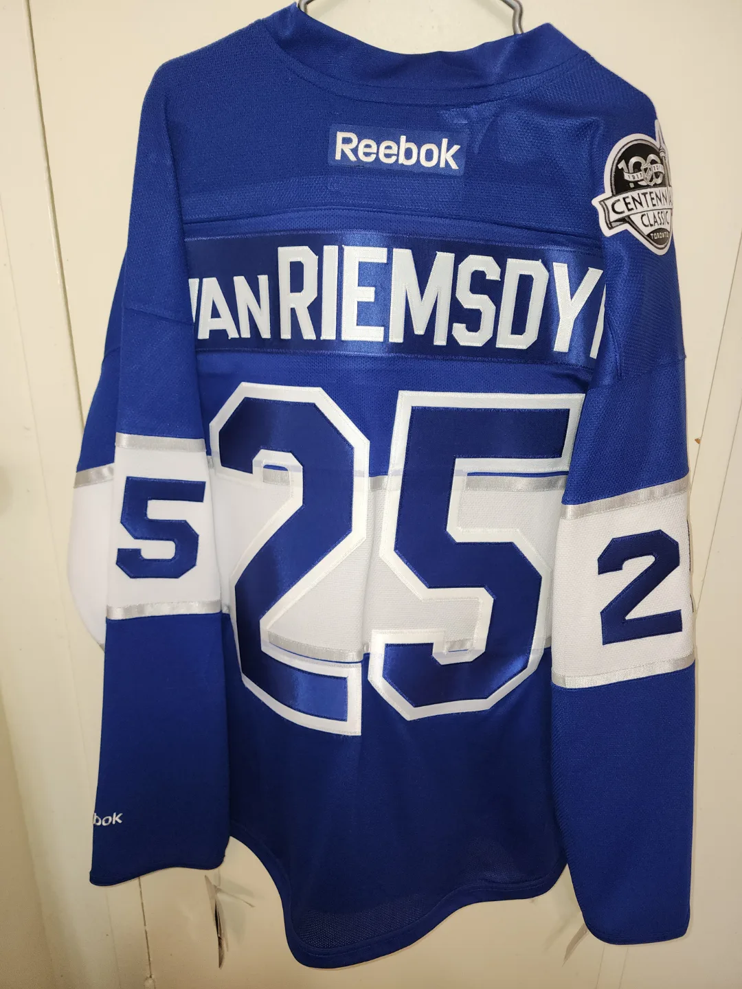 Toronto Maple Leafs VanRiemsdyk #25 Centennial Classic Jersey image indicator(2)