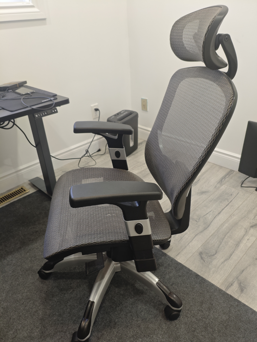 Ergonomic Mesh Office Chair with Headrest - photo 3