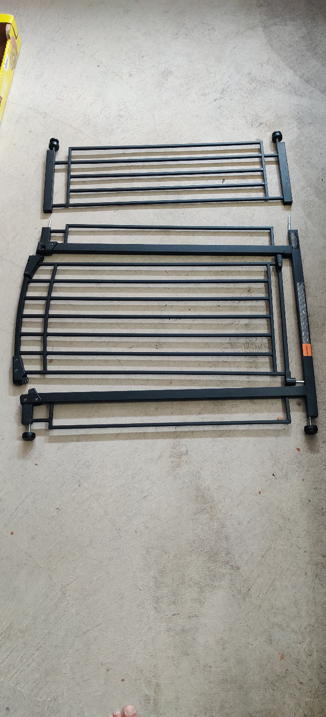 Regalo Easy Open, Easy Close Metal Baby Gate #freecycle