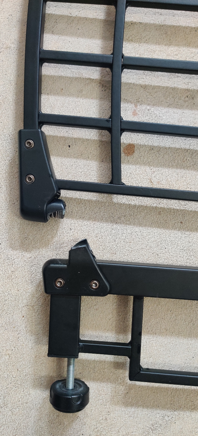 Regalo Easy Open, Easy Close Metal Baby Gate #freecycle - photo 3