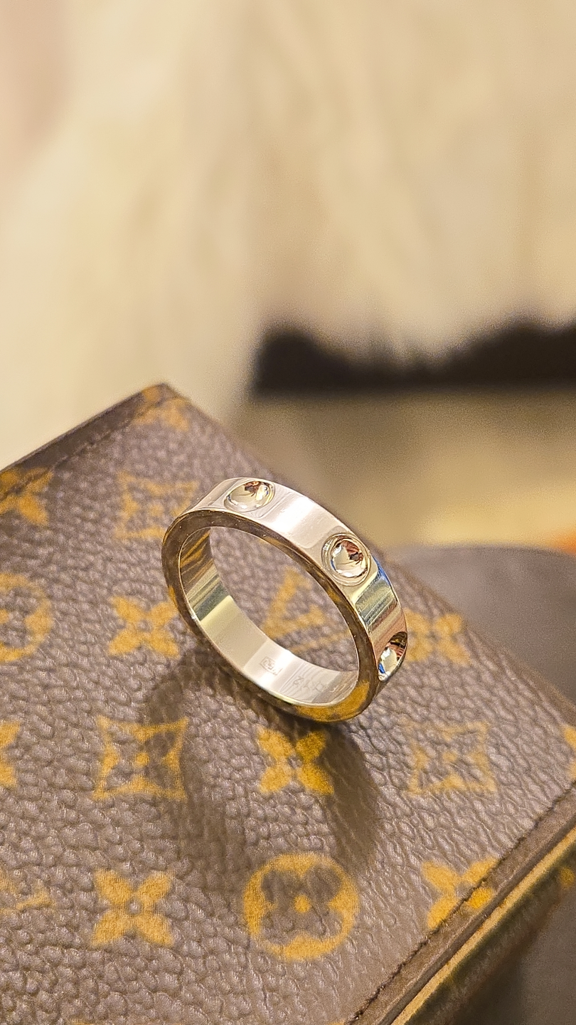 Louis Vuitton ring. white gold 18k - photo 3