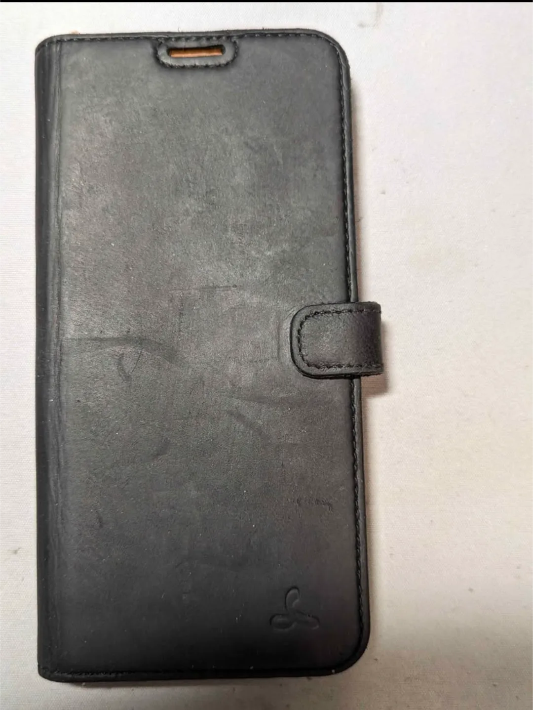 Leather wallet style case for a Samsung S21 image indicator(3)