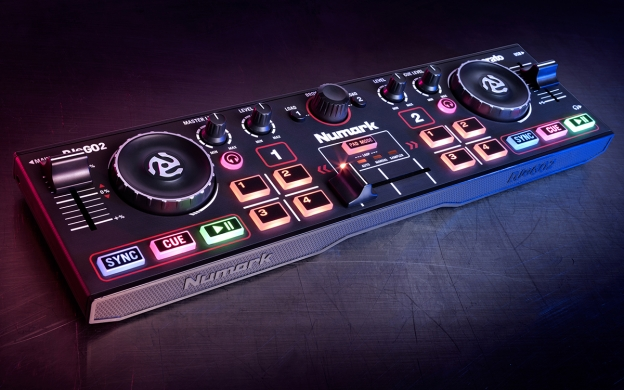 Numark DJ2GO2 Pocket DJ Controller