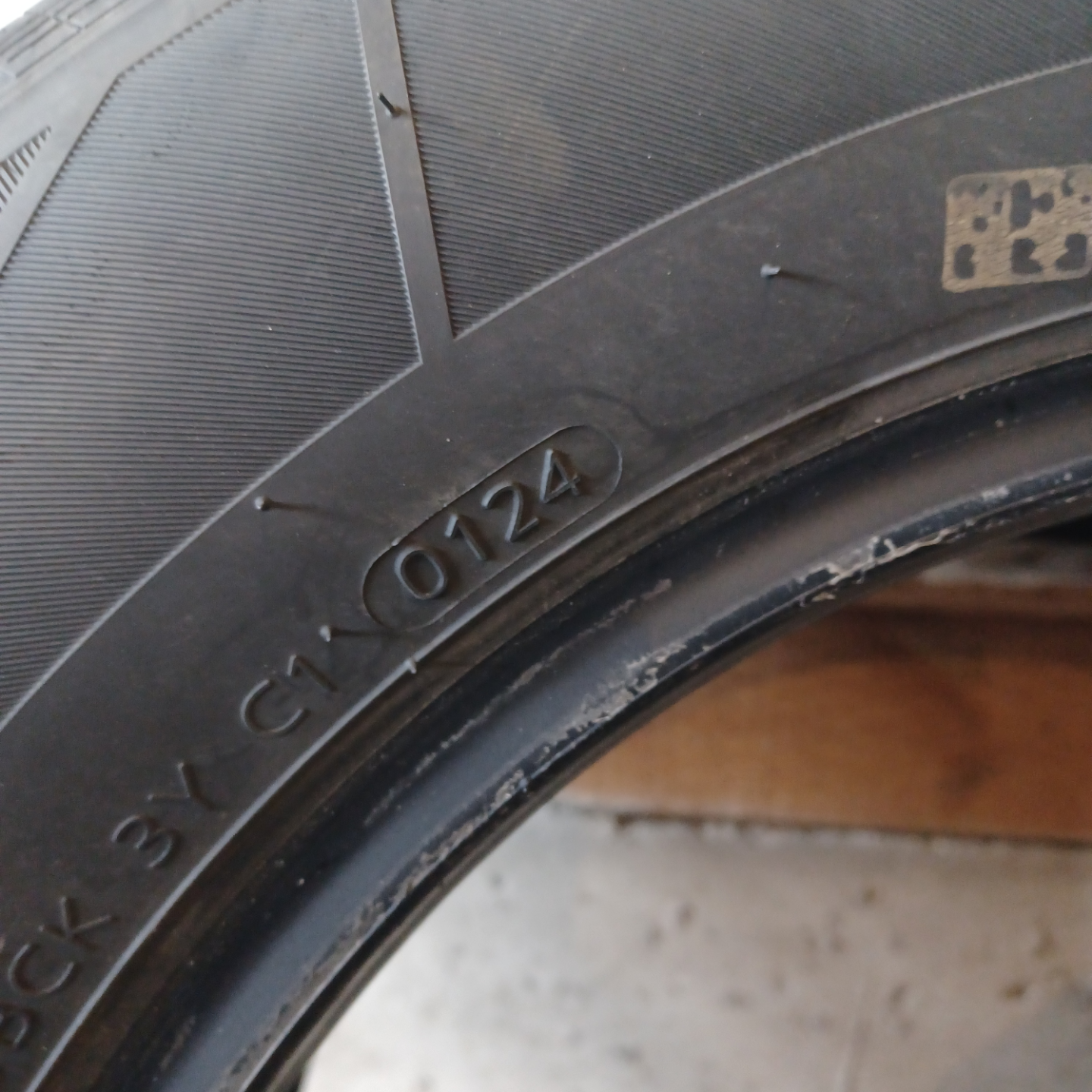 205/65R15 All Season - photo 4