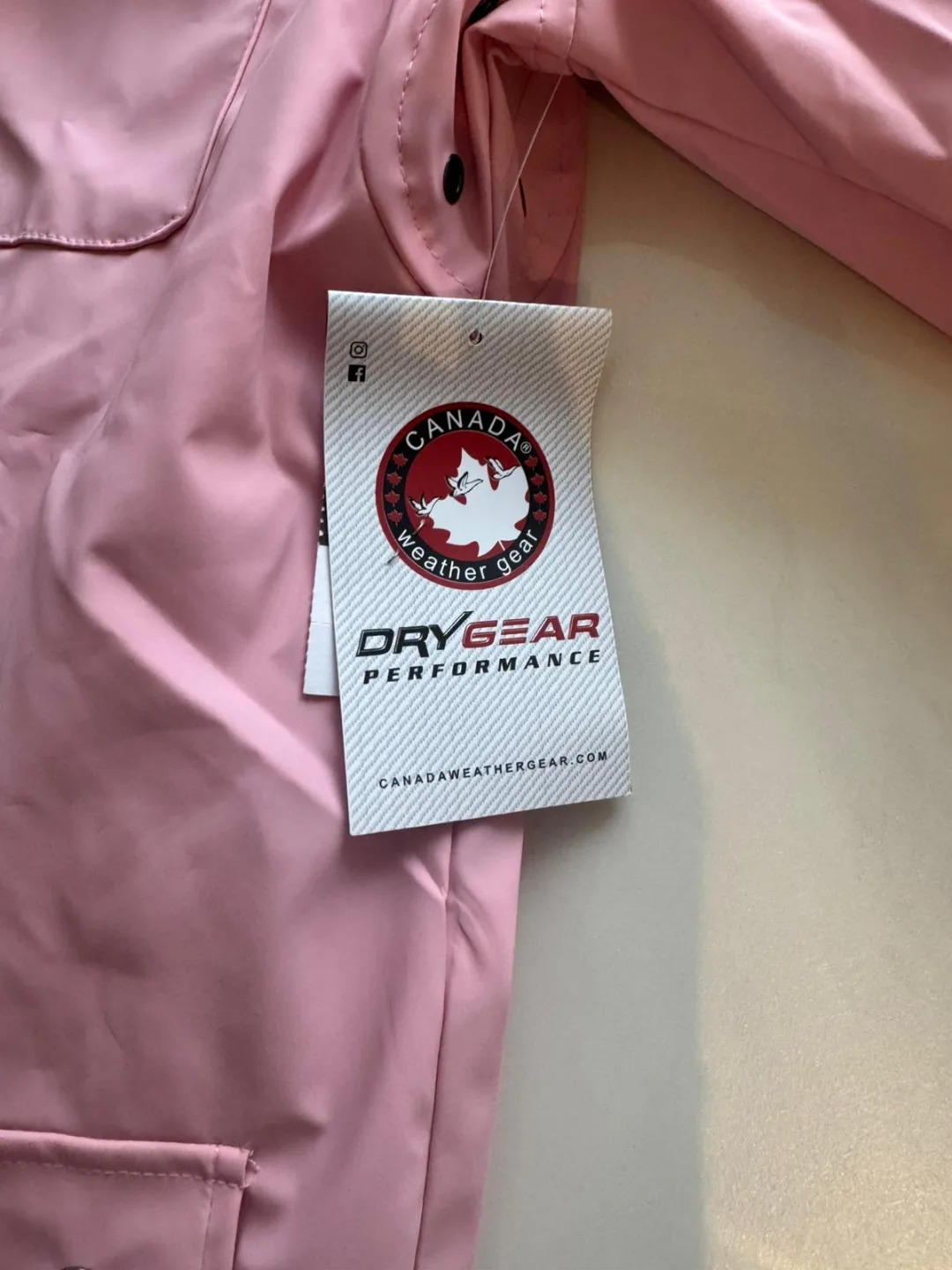DryGear Performance Pink Rain Jacket - Size Medium image indicator(4)
