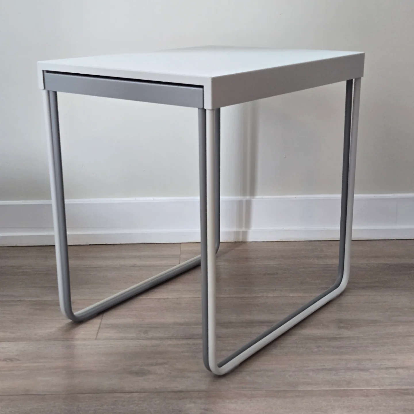 Side tables, nesting tables, metal, set of 2 (kea - GRANBODA) image indicator(2)