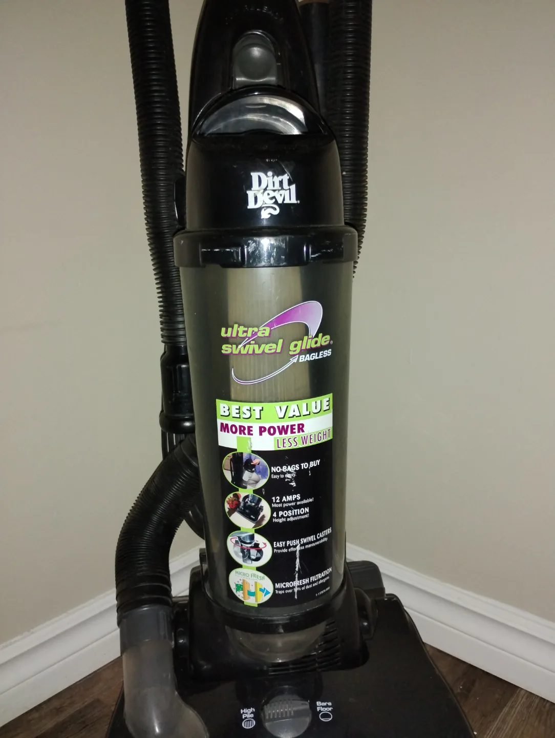 Dirt Devil Ultra Swivel Glide Bagless Upright Vacuum thumbnail