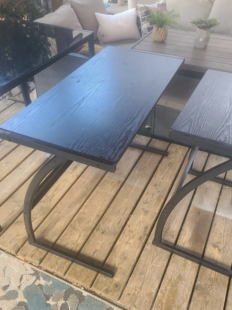 🇨🇦 3 study desks /craft tables - 20$ each image indicator(3)