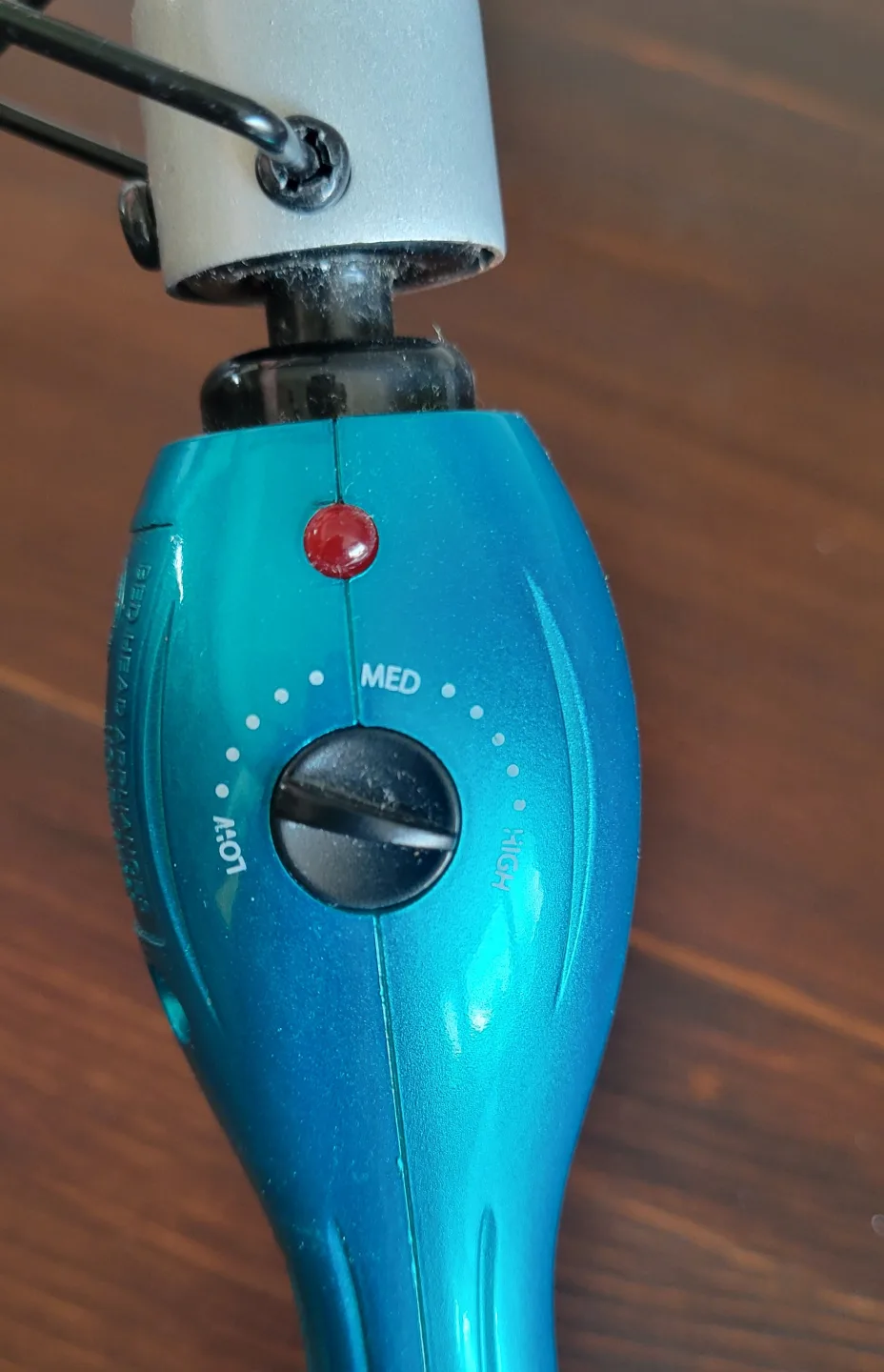 TIGI Bed Head Rock N Roller Curling Iron image indicator(4)