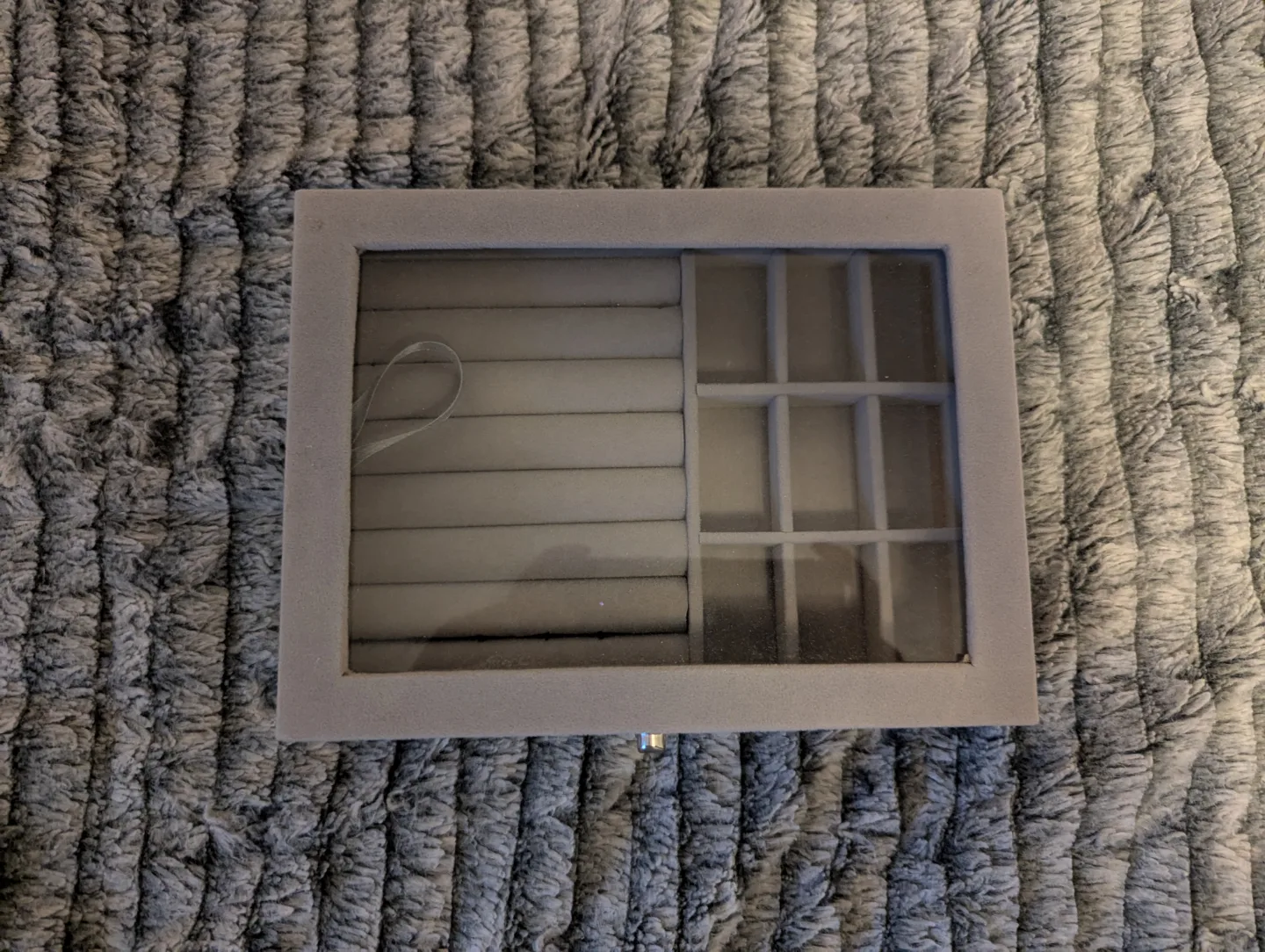 Grey Velvet Jewellery Box with Lid thumbnail
