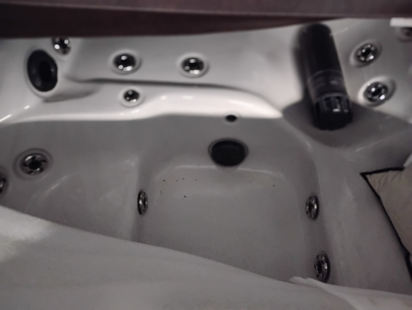 Cal Spa  3 person hot tub. - photo 5