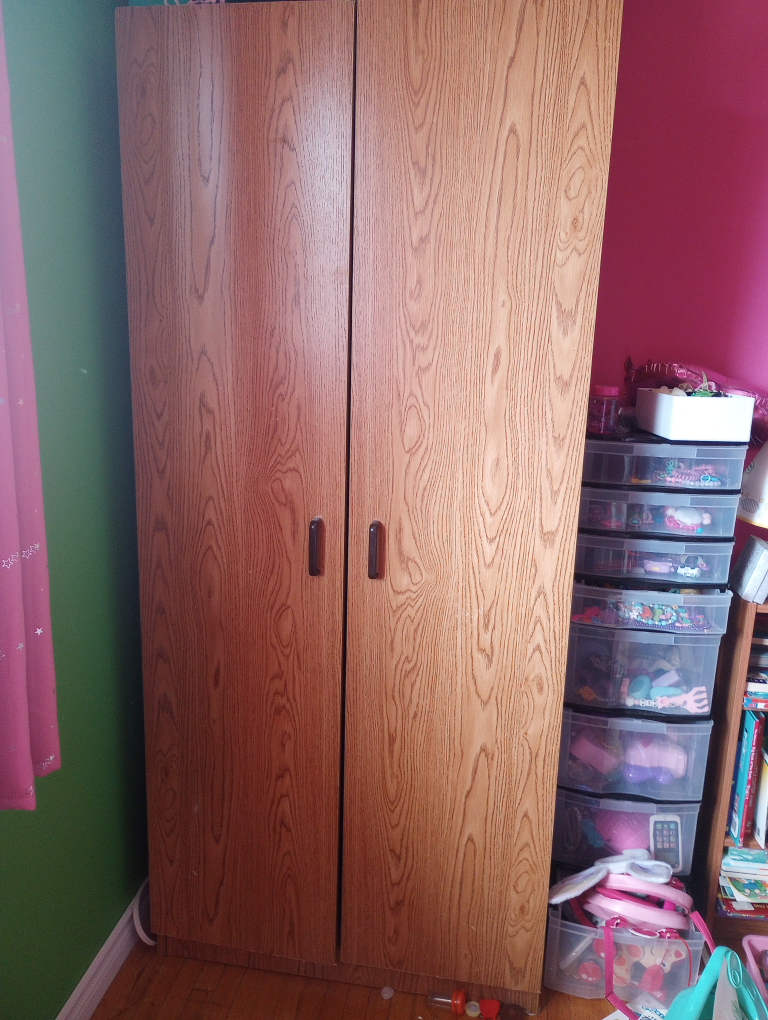 Wooden Double Door Wardrobe armoire 🧡