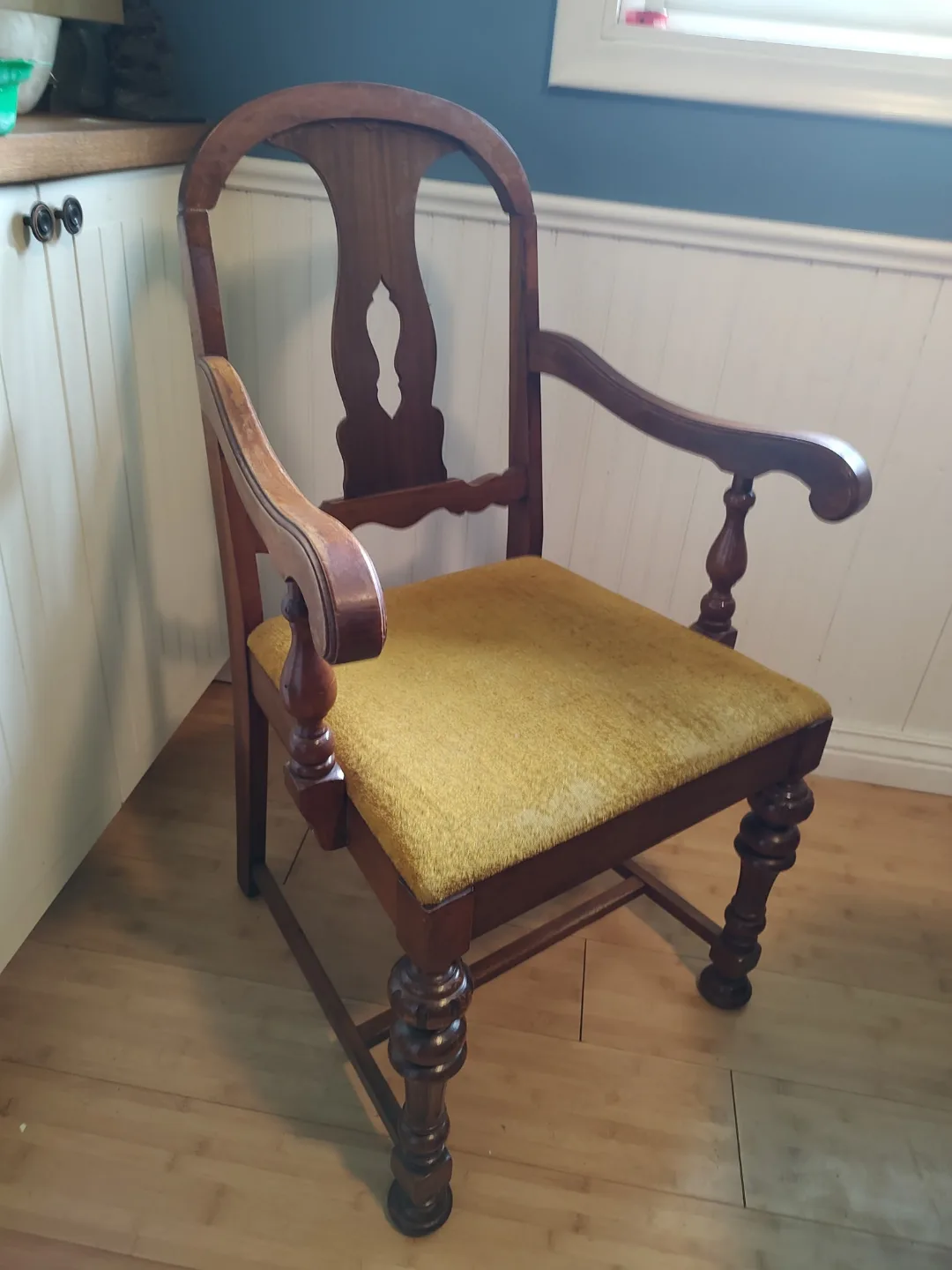 Vintage Wooden Dining Table and Chairs Set image indicator(2)