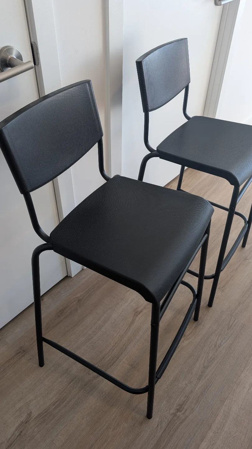 Pair of Black Counter Height Stools thumbnail