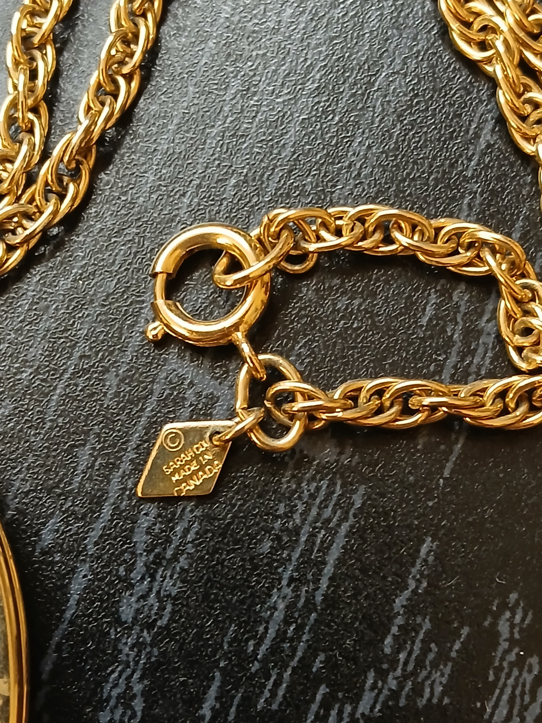 Vintage Sarah Coventry Locket & Necklace - photo 2