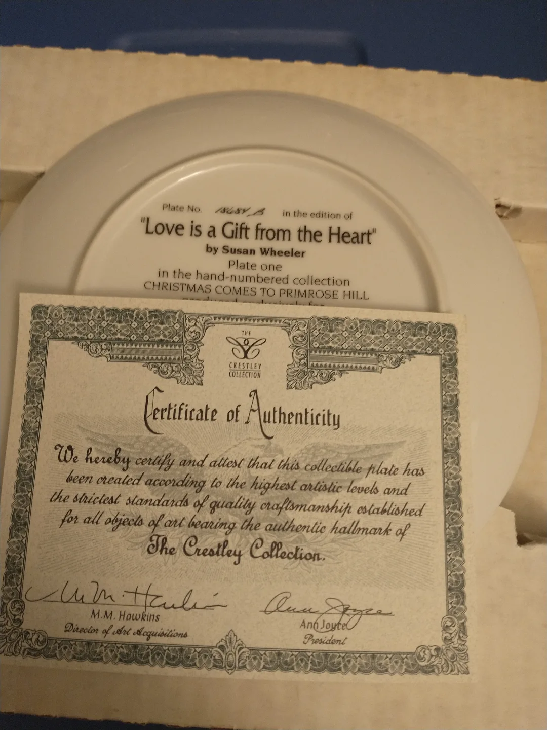NEW! VINTAGE 1993 CRESTLEY PLATE "LOVE IS A GIFT FROM THE HEART" image indicator(3)
