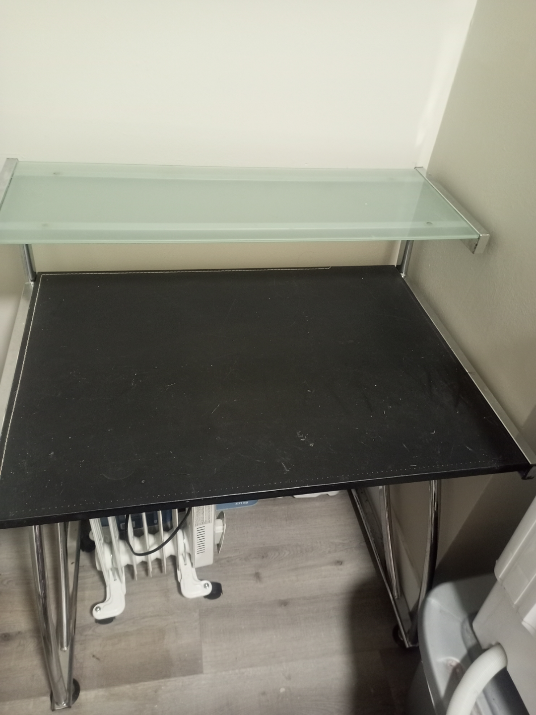 Small Computer Desk with Chair - photo 2