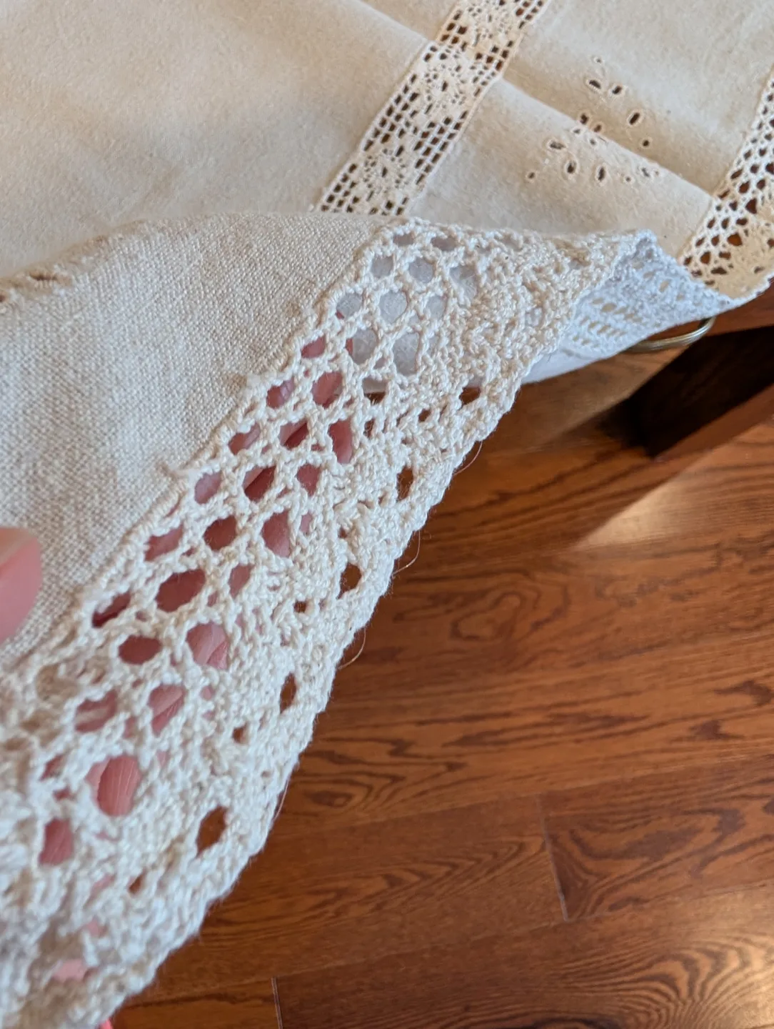 Vintage Off-White Tablecloth with Crochet Trim image indicator(4)