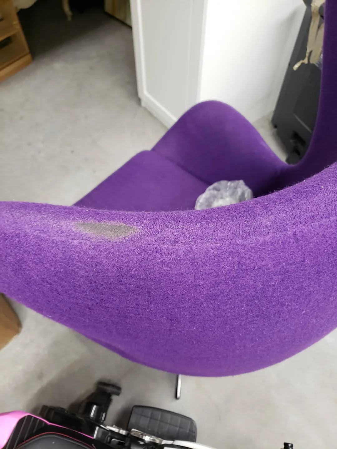 Purple Egg Chair image indicator(4)