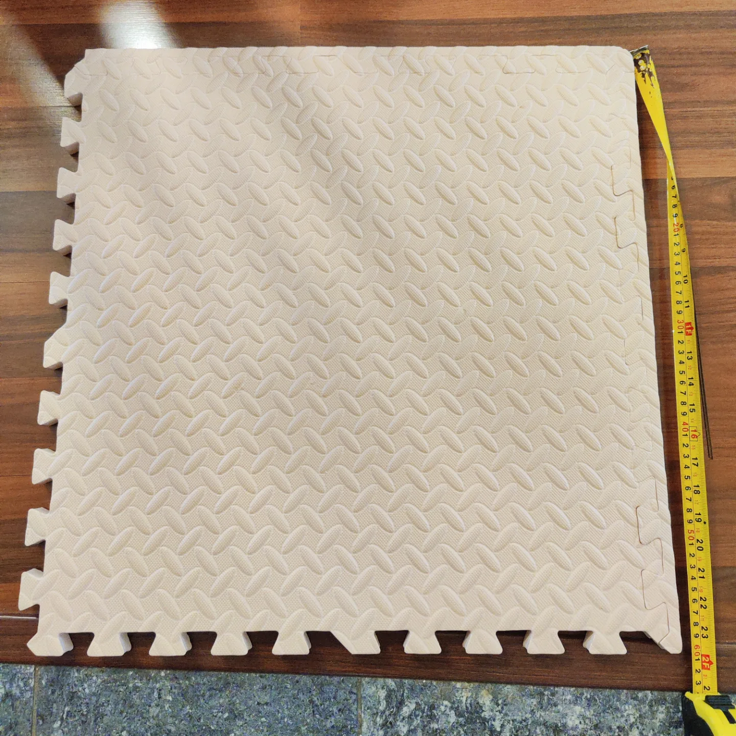 Brand New 20 pieces Interlocking Foam Floor Mats/ Playmat image indicator(3)