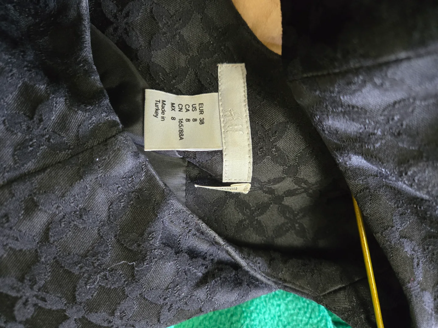 H&M Black Sleeveless Dress Size 8 image indicator(3)