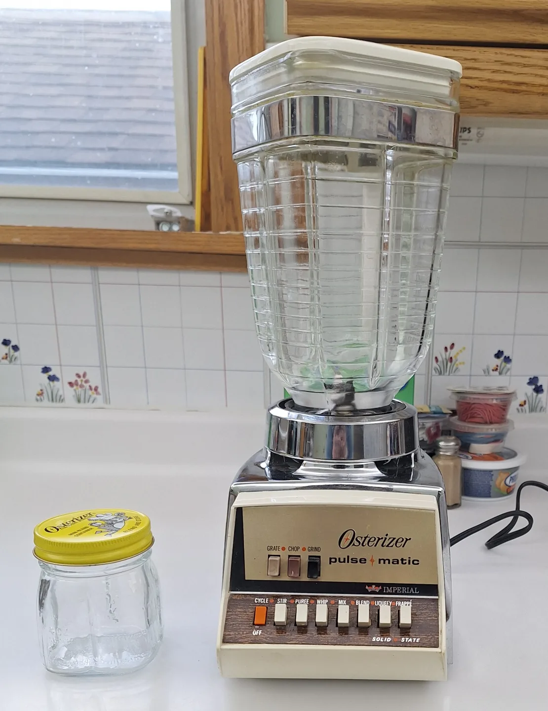 Vintage Osterizer Pulse-Matic Imperial Blender thumbnail