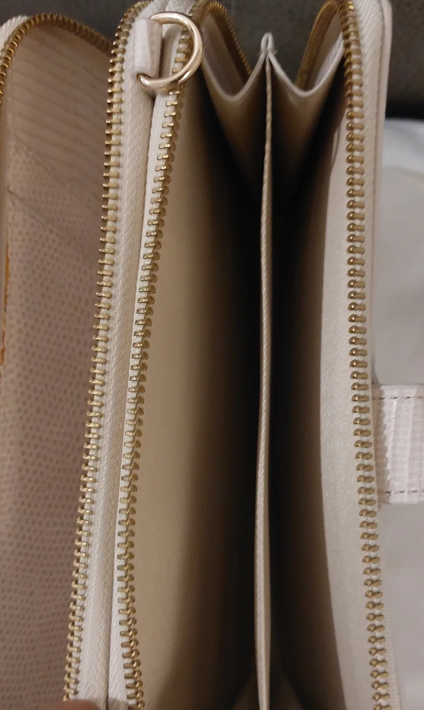 Love & Lore Crossbody Wallet image indicator(4)